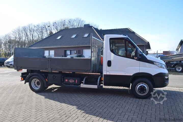 Tipper van Iveco Daily  70 C18 City Haken B Multilift