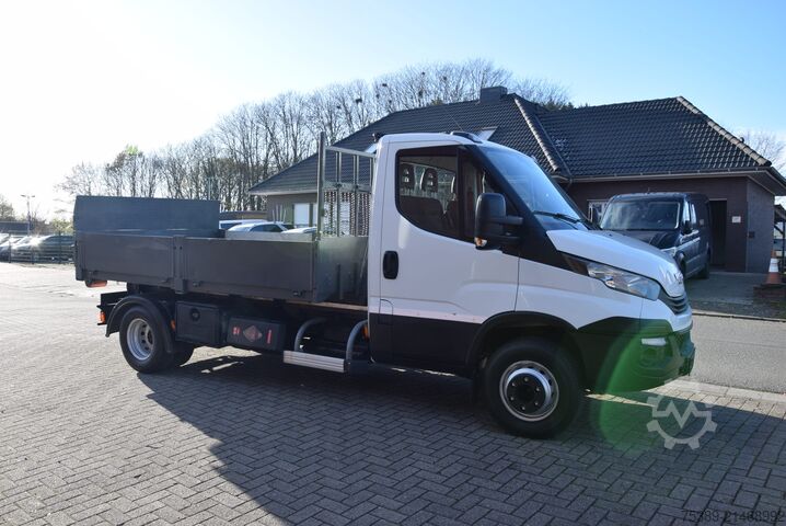 Tipper van Iveco Daily  70 C18 City Haken B Multilift