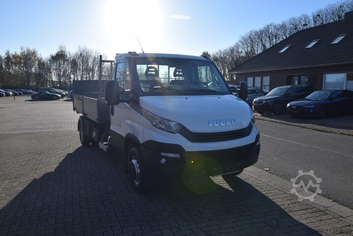 Tipper van Iveco Daily  70 C18 City Haken B Multilift