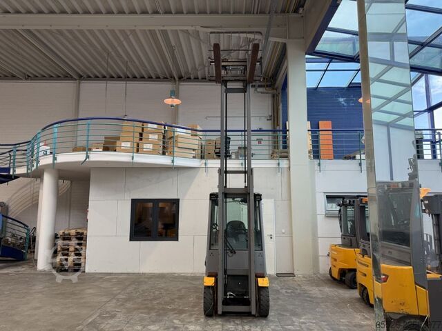 Diesel Forklift Jungheinrich DFG 320 S / Halbkabine / 878 Std.