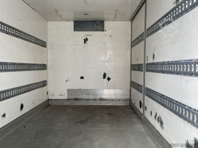 Box body Iveco Daily 35C11 Closed Box / 750 KG Loading Lift / ...