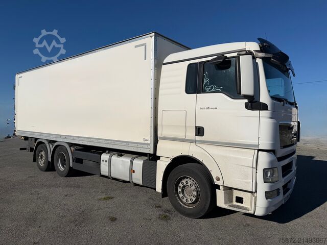 Box truck MAN TGX 26.480 26T 6X2 EJE DIRECIONAL