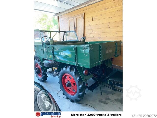 Sonderausbau-Transporter Unimog Unimog 2010, 401/51 inkl. Anhänger