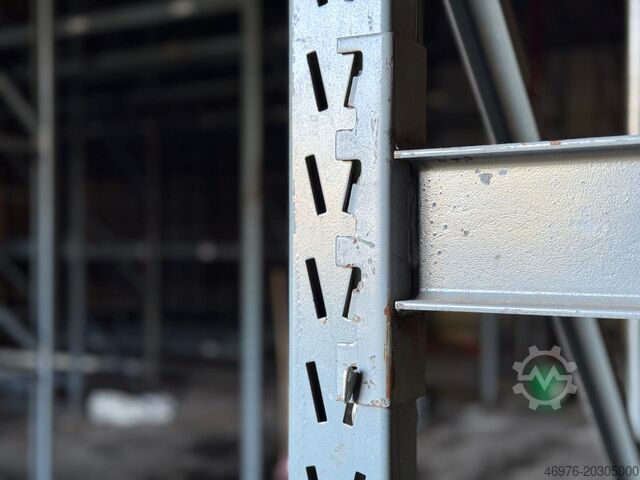 Hochregallager Palettenregaltraverse SLP / IPE: 100 x 55 mm lichte Weite: 3.000 mm