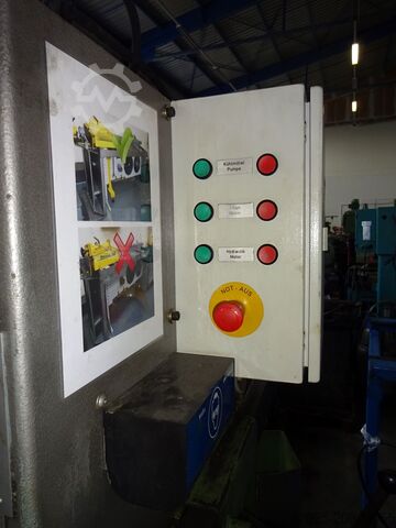 Miter saw with clamping pressure regulation TRENNJAEGER LTS 400 - M