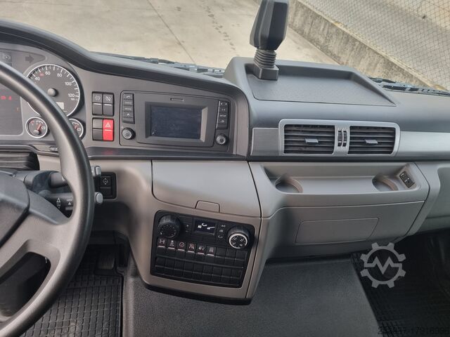 Pickup truck MAN TGL 8