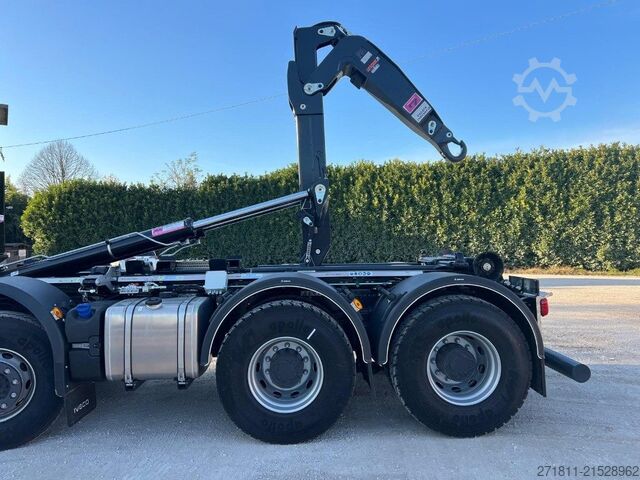 Abrollcontainer IVECO IVECO TRAKKER T-WAY AD500 NUOVO SCARRABILE