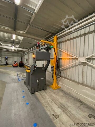 Mobile Industrieroboter AGV AMR FTS Jungheinrich AGV 55 OTC