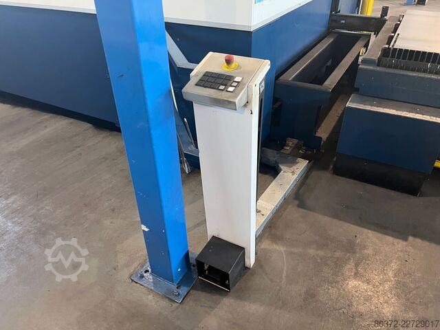 Abkantpresse TRUMPF TruLaser 3030 Fiber (L49)
