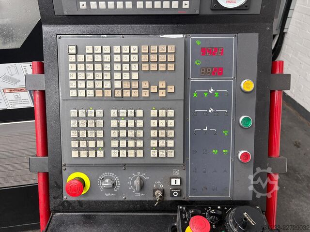 Horizontal-Bearbeitungszentrum Quaser V204 CNC Vertical Machining Centre