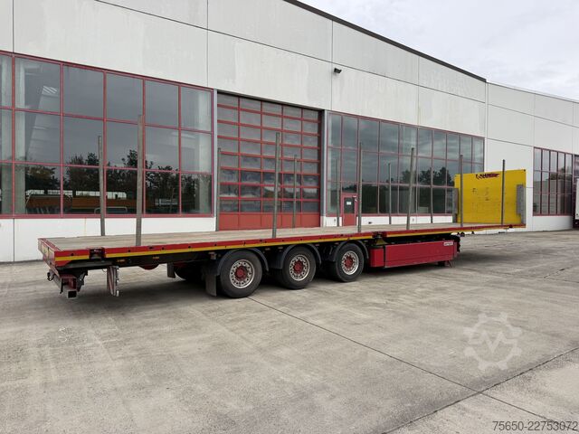 Low loader semitrailer  t3  3 Achs Satteltieflader Mega