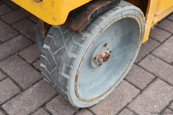 Scherenhebebühne Haulotte Compact 14 Electric, 14m Working Height, 350kg Cap