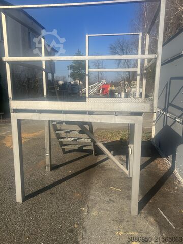 Podest zum Waschen / Warten von Maschinen aus Edelstahl  