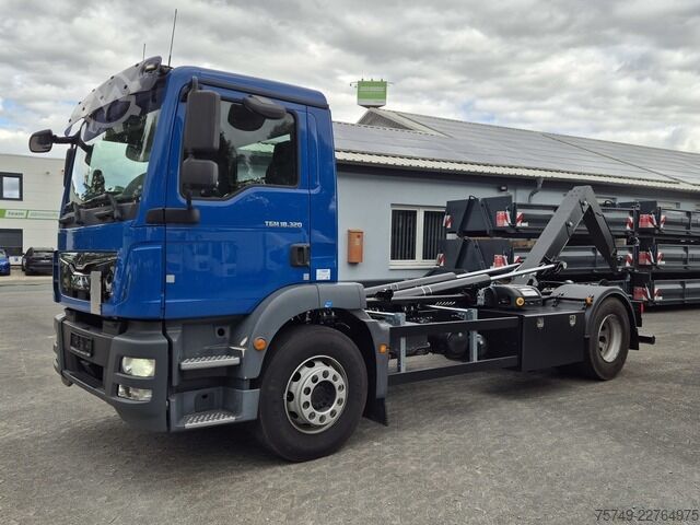 Roll-off tipper truck man TGM 18.320 BL 4x2 Abrollkipper 14t Automatik