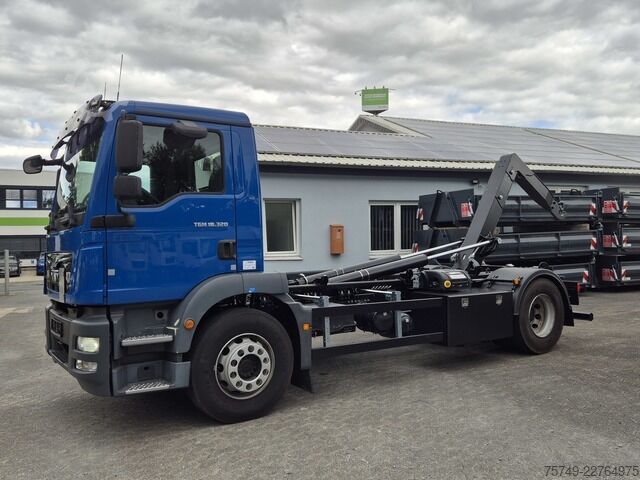 Roll-off tipper truck man TGM 18.320 BL 4x2 Abrollkipper 14t Automatik