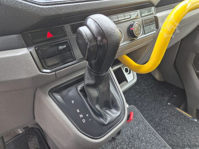 Wheelchair transport VW Crafter 2.0 TDI/ DSG/ Wheelchair/ 8+1