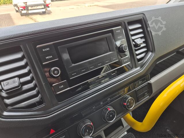 Wheelchair transport VW Crafter 2.0 TDI/ DSG/ Wheelchair/ 8+1