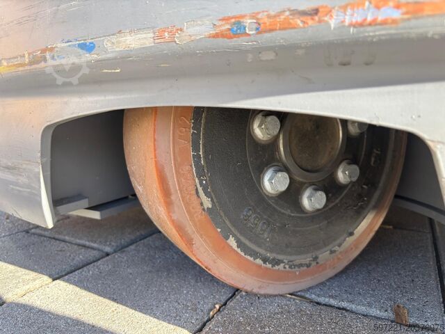 Schubmaststapler Jungheinrich ETV 214 830DZ