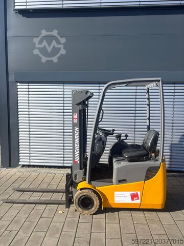 Elektrisch – 3 Räder Jungheinrich EFG 110 neue Batterie Triplex