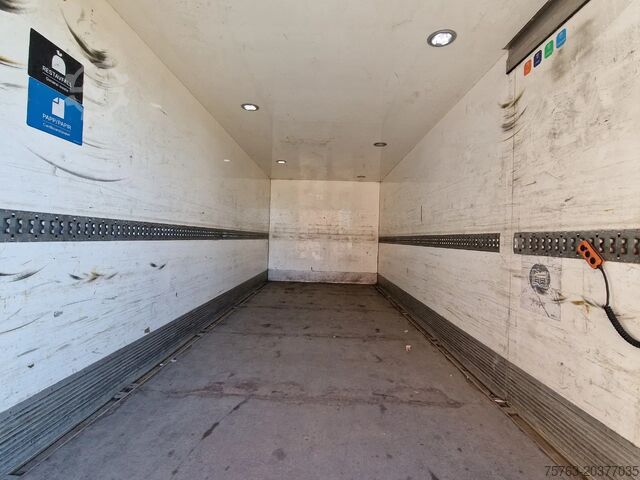 Suitcase Renault D 12.250 4x2 - Box - Loadlift 1.500 KG - A/C - ...