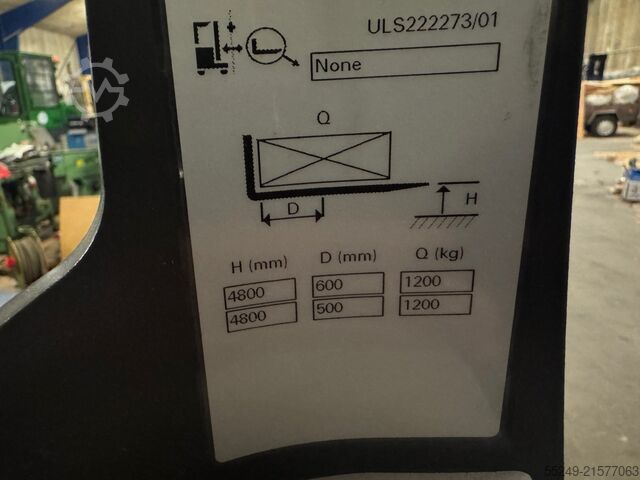 Schubmaststapler UniCarriers ULS120 480