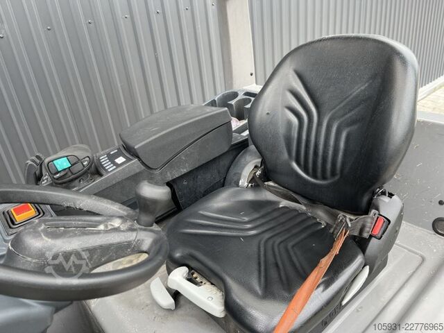 Electric 4-wheel forklift Jungheinrich EFG430