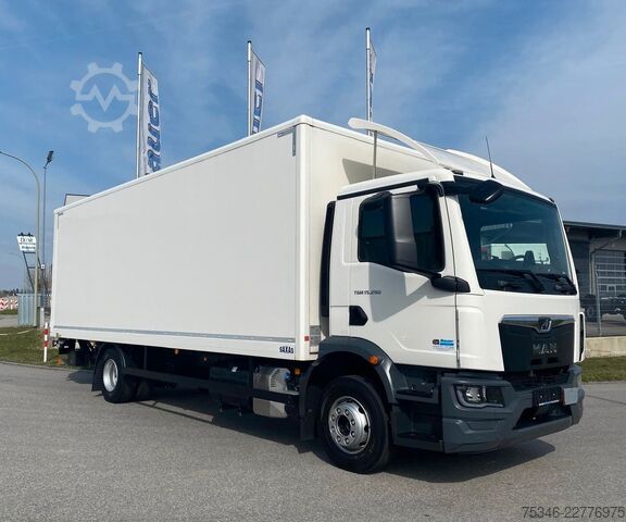 Box truck MAN TGM 15.290 BL/Koffer/3Sitzer/NL8,0 To/LBW/17 tkm