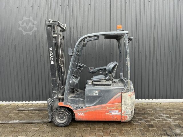Electric 3-wheel forklift Toyota 8FBE20T