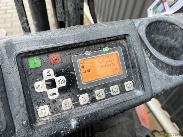 Electric 3-wheel forklift Toyota 8FBE20T