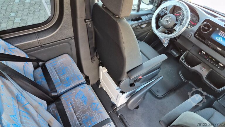 Kleinbus MERCEDES-BENZ 8 x 517 Sprinter Lord Light  22 SS Aktionspreis