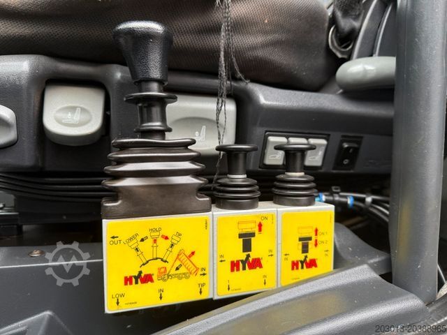 Dreiseitenkipper LKW IVECO Tracker AD380T50 6x4 KH Kipper Bordmatik