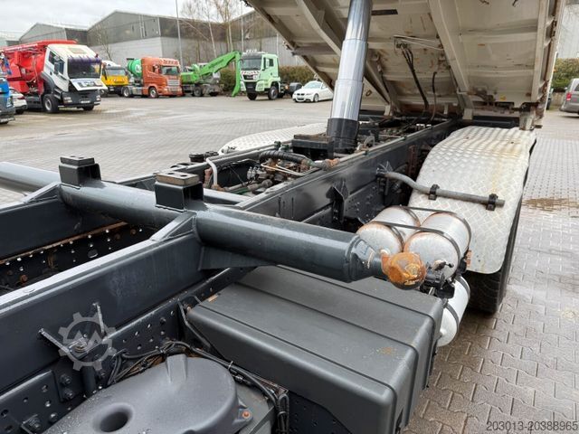 Dreiseitenkipper LKW IVECO Tracker AD380T50 6x4 KH Kipper Bordmatik