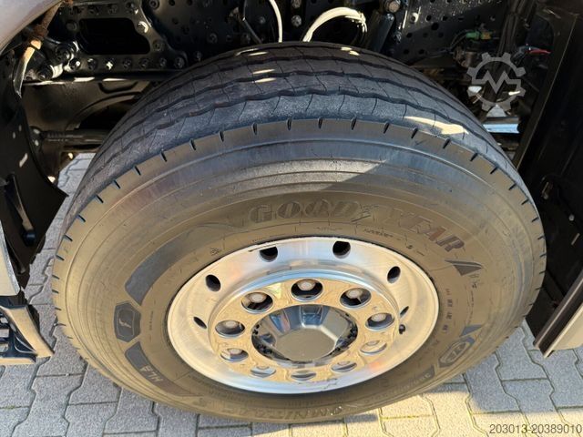 Standard SZM MERCEDES-BENZ ACTROS 1846 4x4 HAD Eur 6 Kipphydraulik Retarder