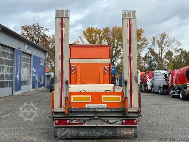 LKW mit Pritsche & Plane MERCEDES-BENZ Actros 4x2 Pritsche Plane Laderampe + Anhänger