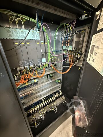 CNC 5-Achs Universal-Bearbeitungszentrum DECKEL MAHO DMU 60 evo