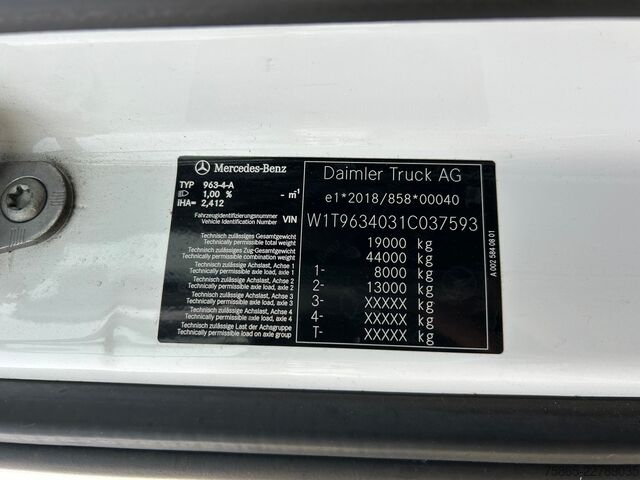 Standard tractor Mercedes-Benz Actros 1845 Gigaspace / Tacho V2 / 391 dkm / Bl...