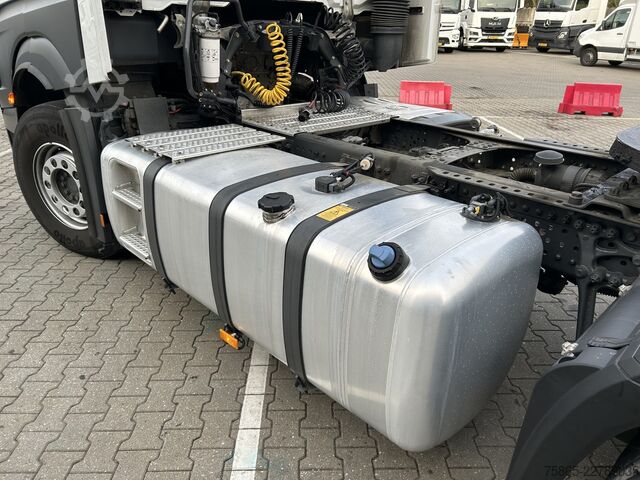 Standard tractor Mercedes-Benz Actros 1845 Gigaspace / Tacho V2 / 391 dkm / Bl...