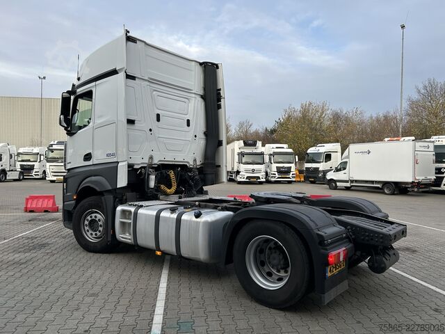 Standard tractor Mercedes-Benz Actros 1845 Gigaspace / Tacho V2 / 391 dkm / Bl...