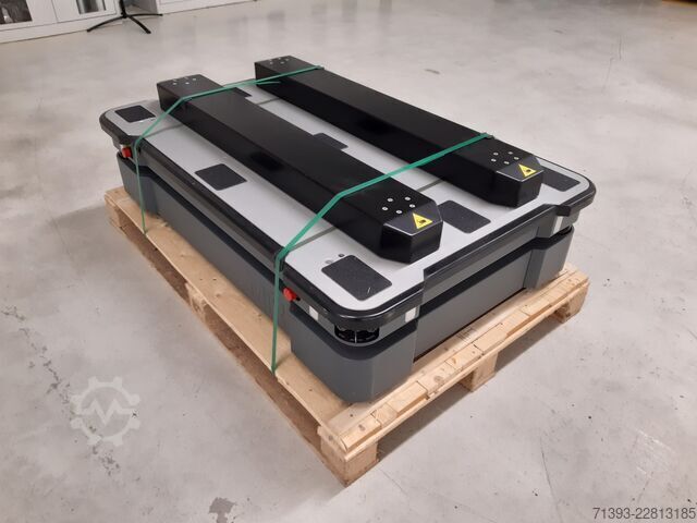 Industrieroboter MiR MiR500 EU pallet lift