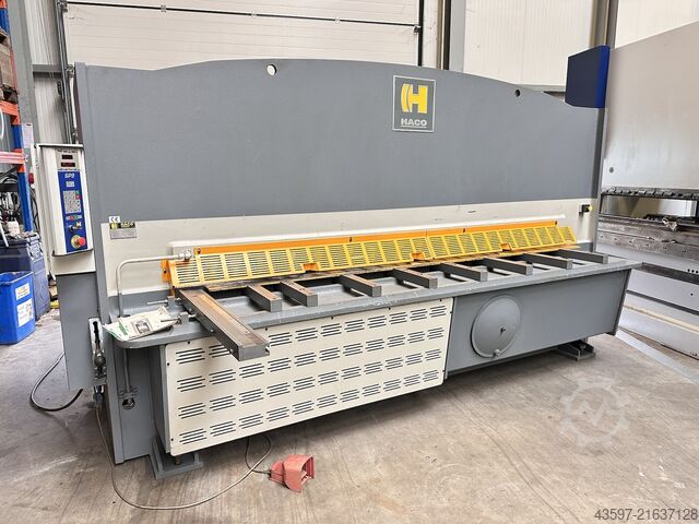 Hydraulic guillotine shear HACO TS 3012