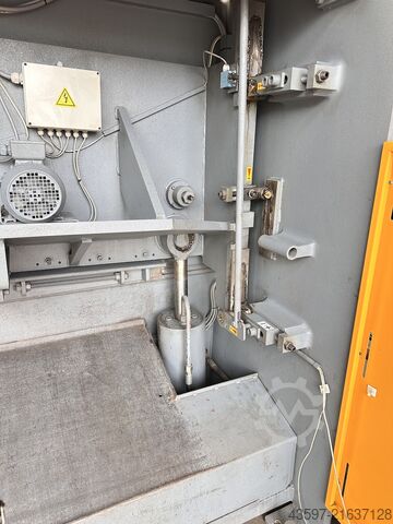 Hydraulic guillotine shear HACO TS 3012