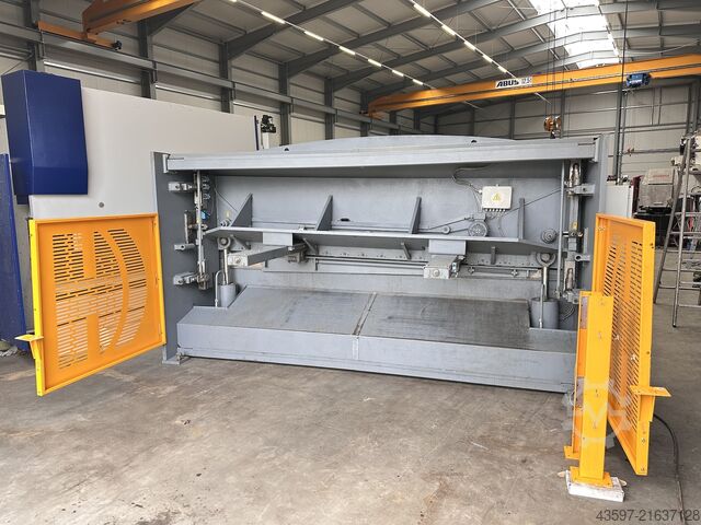 Hydraulic guillotine shear HACO TS 3012