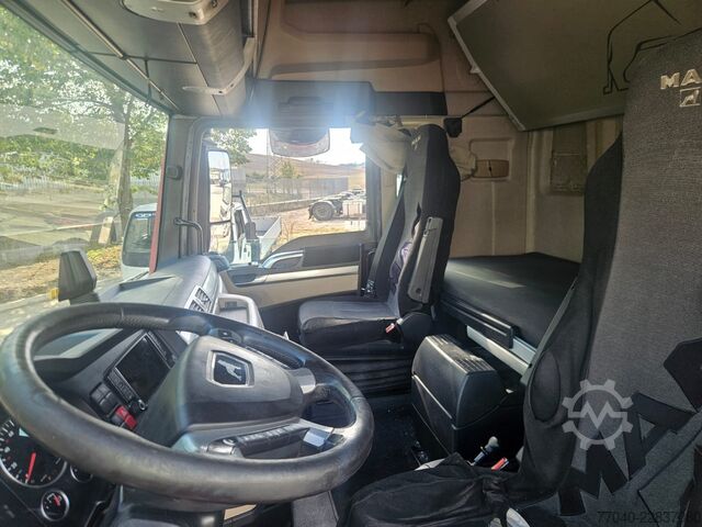 Refrigerated truck MAN TGX 26.460 XLX