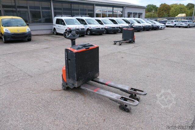 Niederhubwagen bt LWE 160