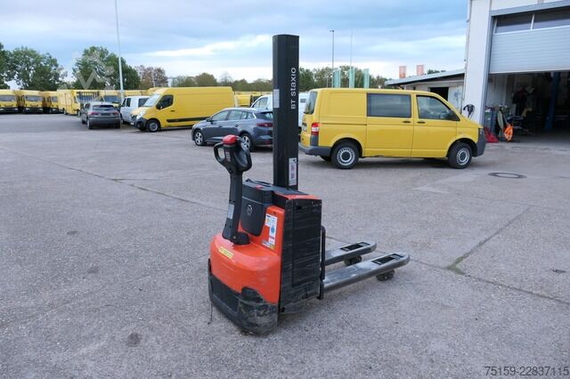 Hochhubwagen bt SWE 080L
