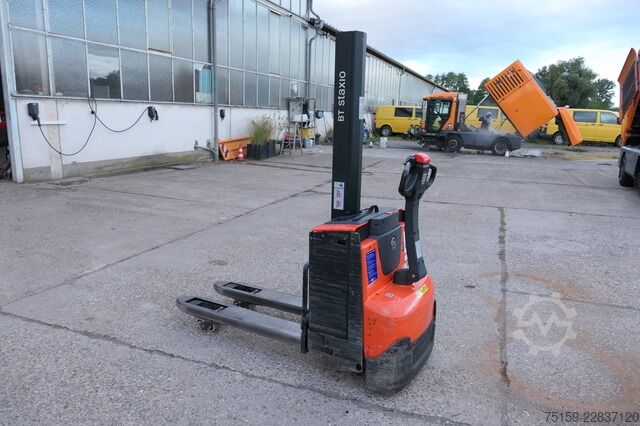 Manual stacker bt SWE 080L Batterie 05/2022