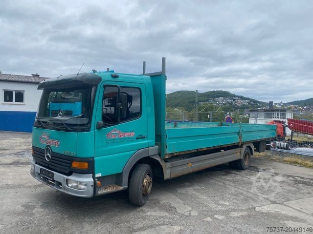 Pritschenwagen MERCEDES-BENZ 817