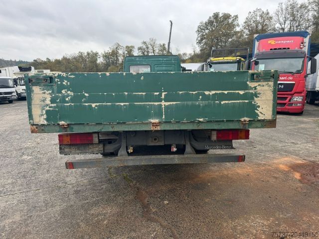 Pritschenwagen MERCEDES-BENZ 815