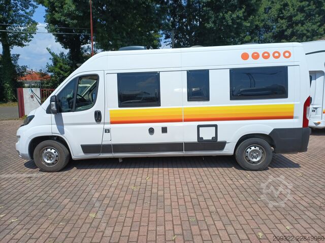 Wohnmobil Peugeot Boxer Carado CV600 del 2024 | Manuale | Completamente equipaggiato