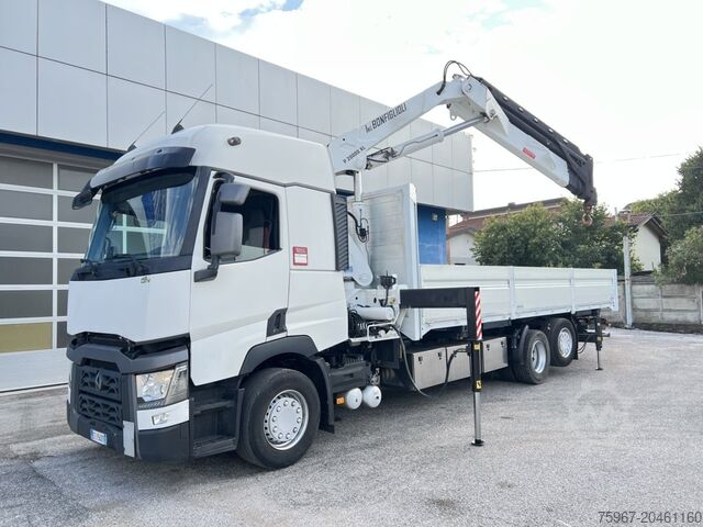 LKW mit festem Aufbau und Kran Renault T 460
